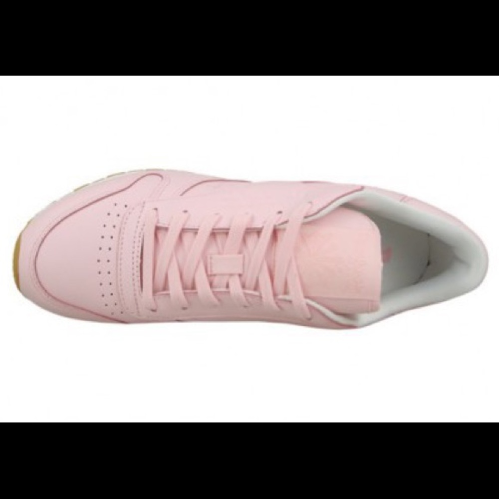 ❌SOLD❌Reebok Classic Athletic Shoe